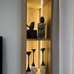 Fine Center شقة