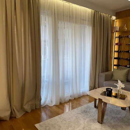 Fine Center Appartement Tirana
